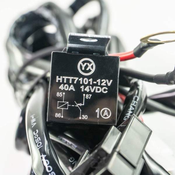 Cablu cu întrerupător pentru Bară sau Proiector Led - două ieșiri, 12-24V Carguard