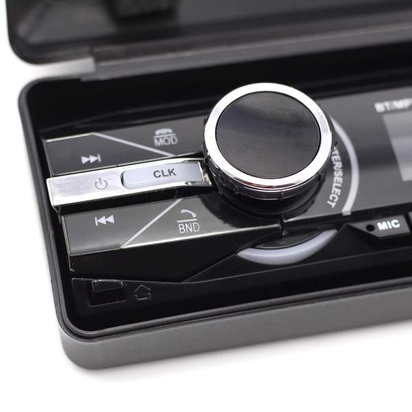 Resigilat - MP3 player auto cu BLUETOOTH și față detașabilă 4 x 50W - CARGUARD