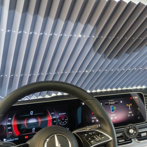 Resigilat - Parasolar auto retractabil 150 x 70cm - Carguard