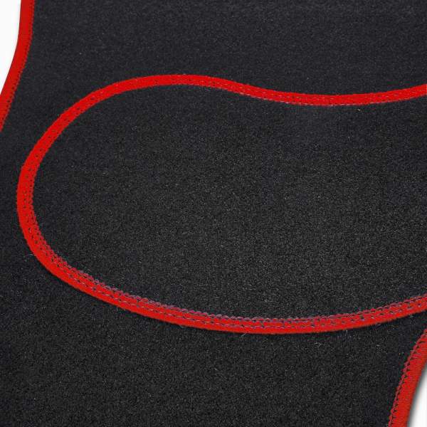 Set covorașe auto textile universale Carguard 64 x 44 cm | 44 x 29 cm - negru - roșu