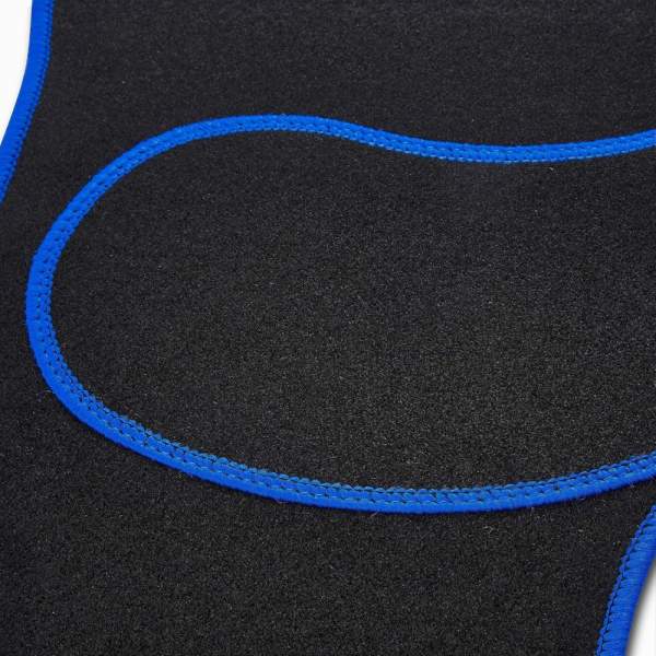 Set covorașe auto textile universale Carguard 64 x 44 cm | 44 x 29 cm - negru - albastru