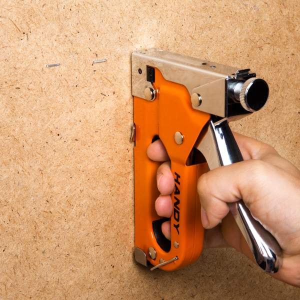 Set maşină de capsat - capsator + 3 modele de capse